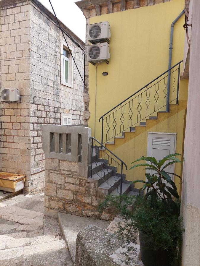 Apartmani Antonia Račišće Extérieur photo
