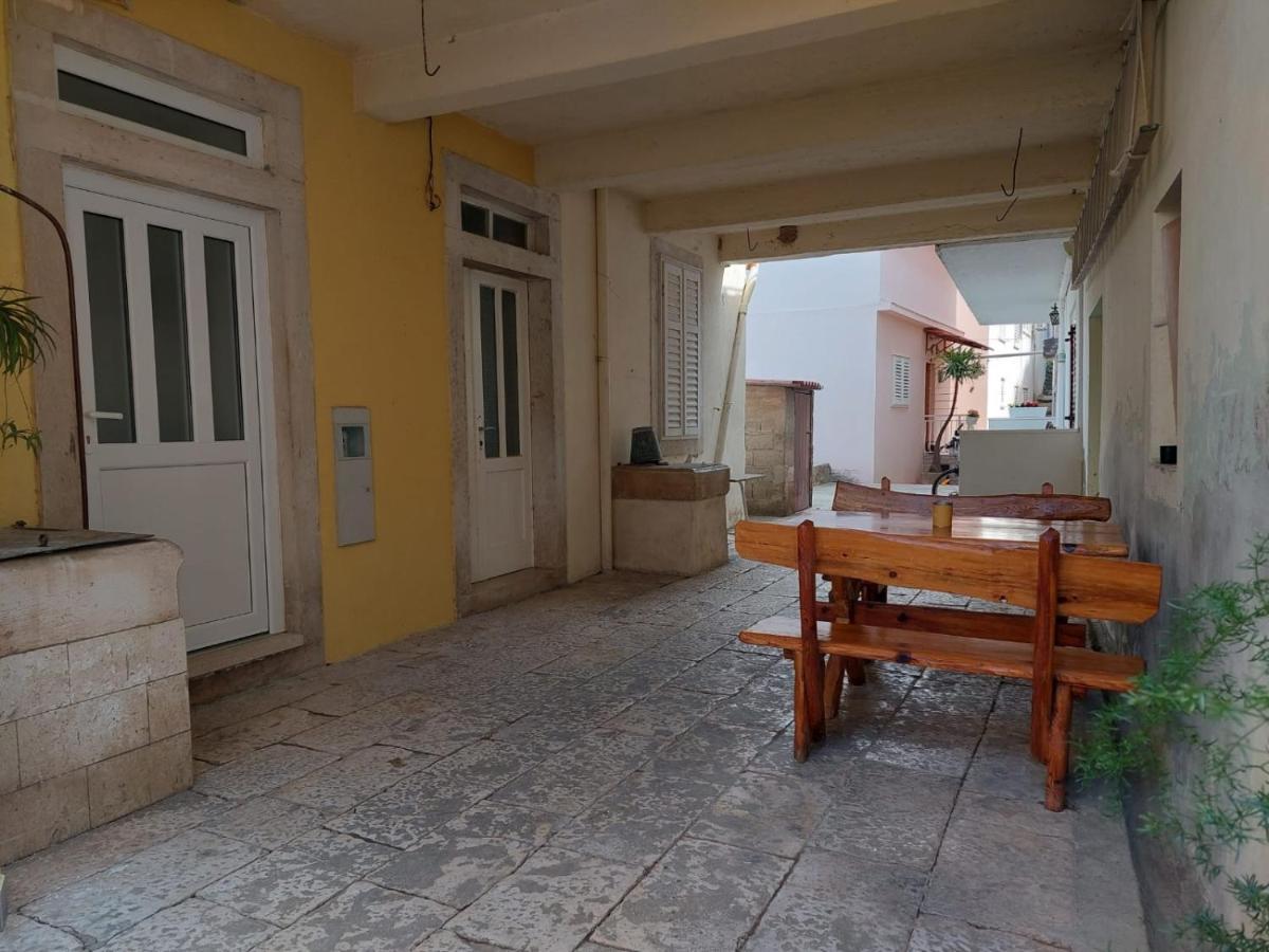Apartmani Antonia Račišće Extérieur photo