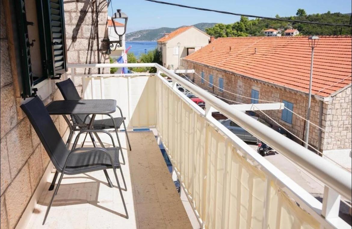 Apartmani Antonia Račišće Extérieur photo