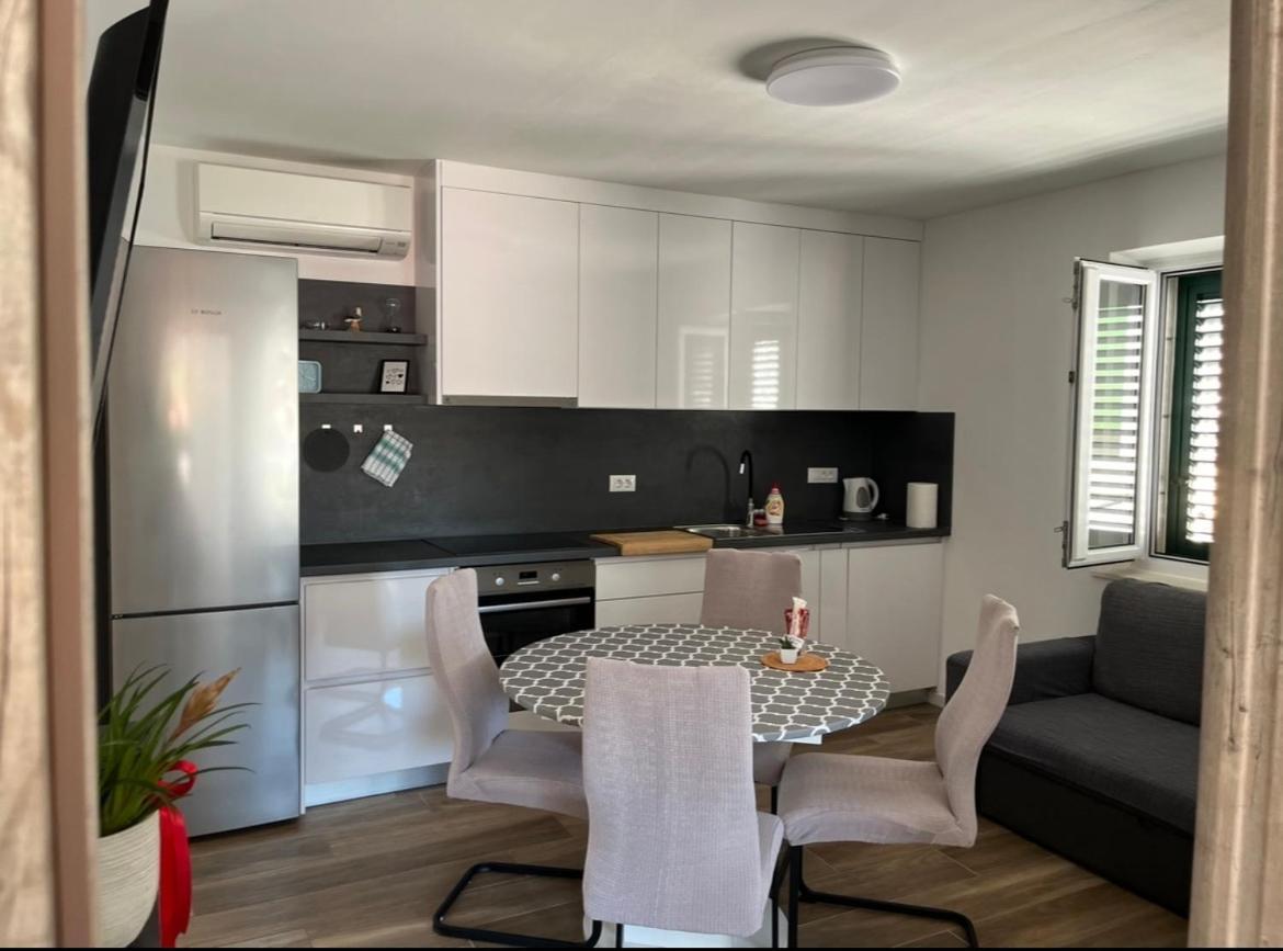 Apartmani Antonia Račišće Extérieur photo