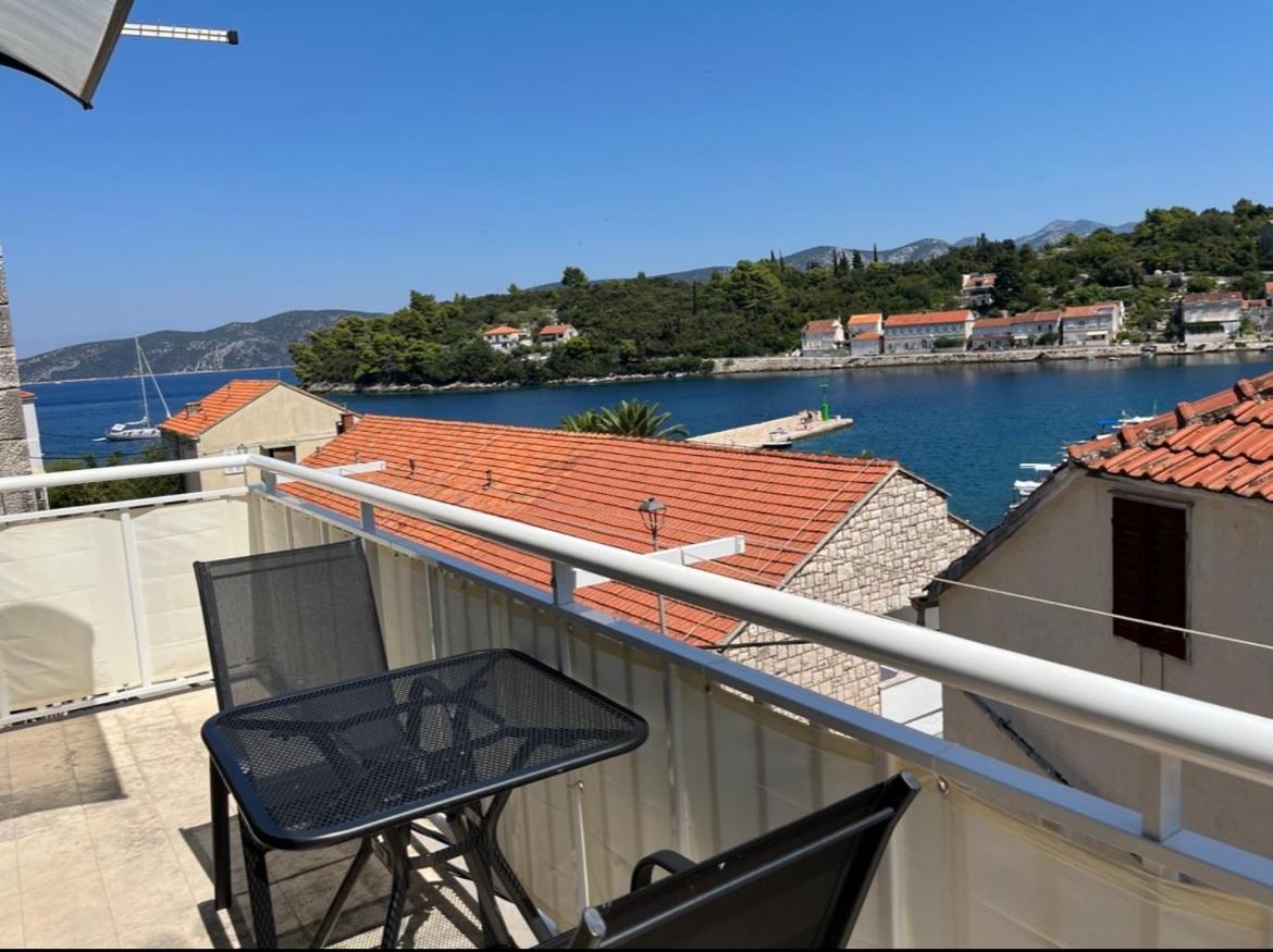 Apartmani Antonia Račišće Extérieur photo